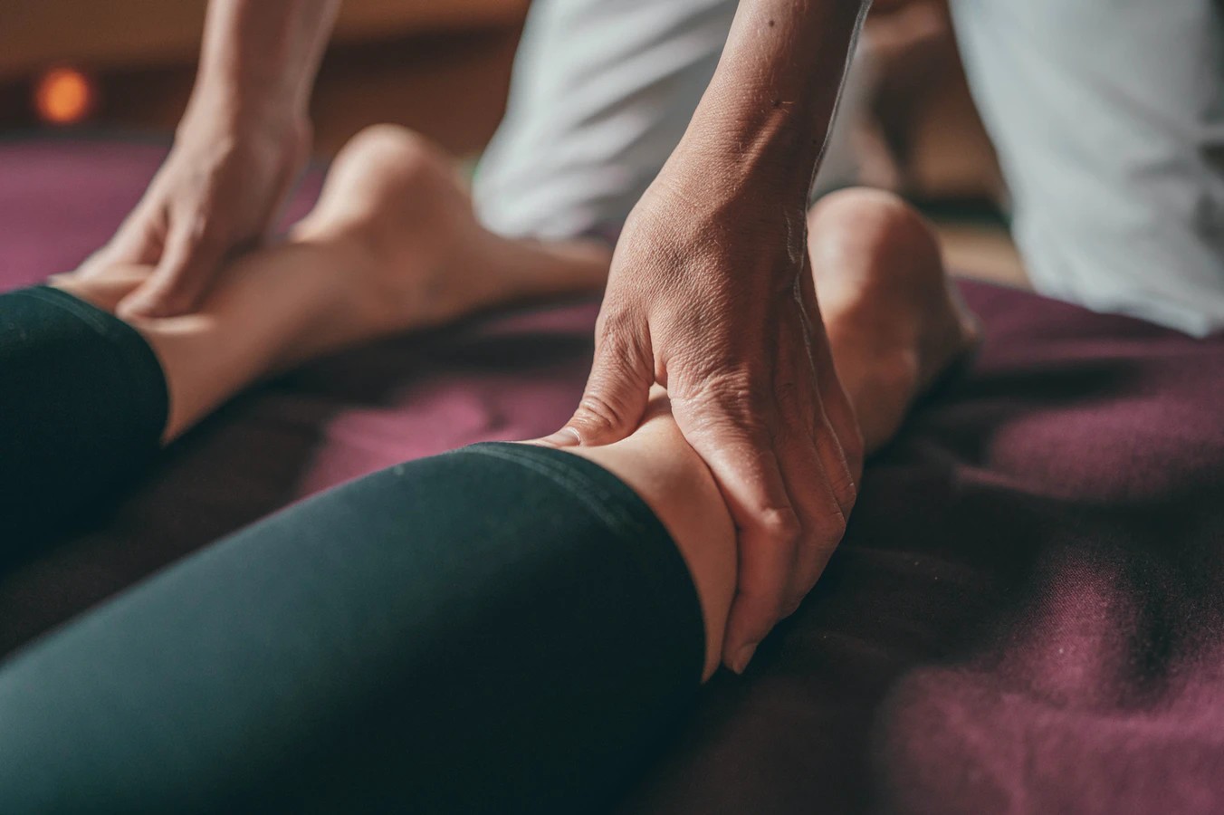 How To Relieve Leg Pain With Reiki?